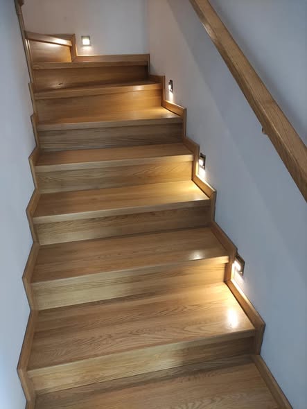 Automatyczne oświetlenie nocne schodów