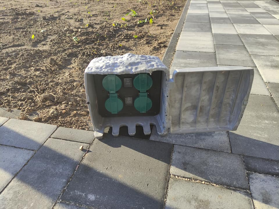 PD-INSTAL - Ozdobna skrzynka elektryczna