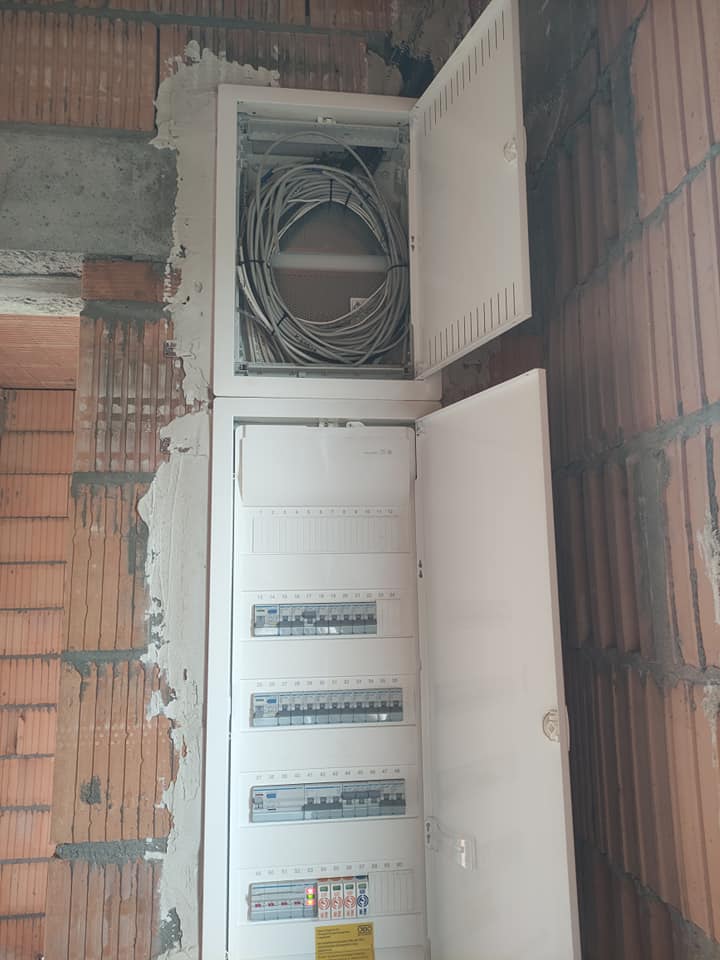 PD-INSTAL - Kompleksowa instalacja elektryczna