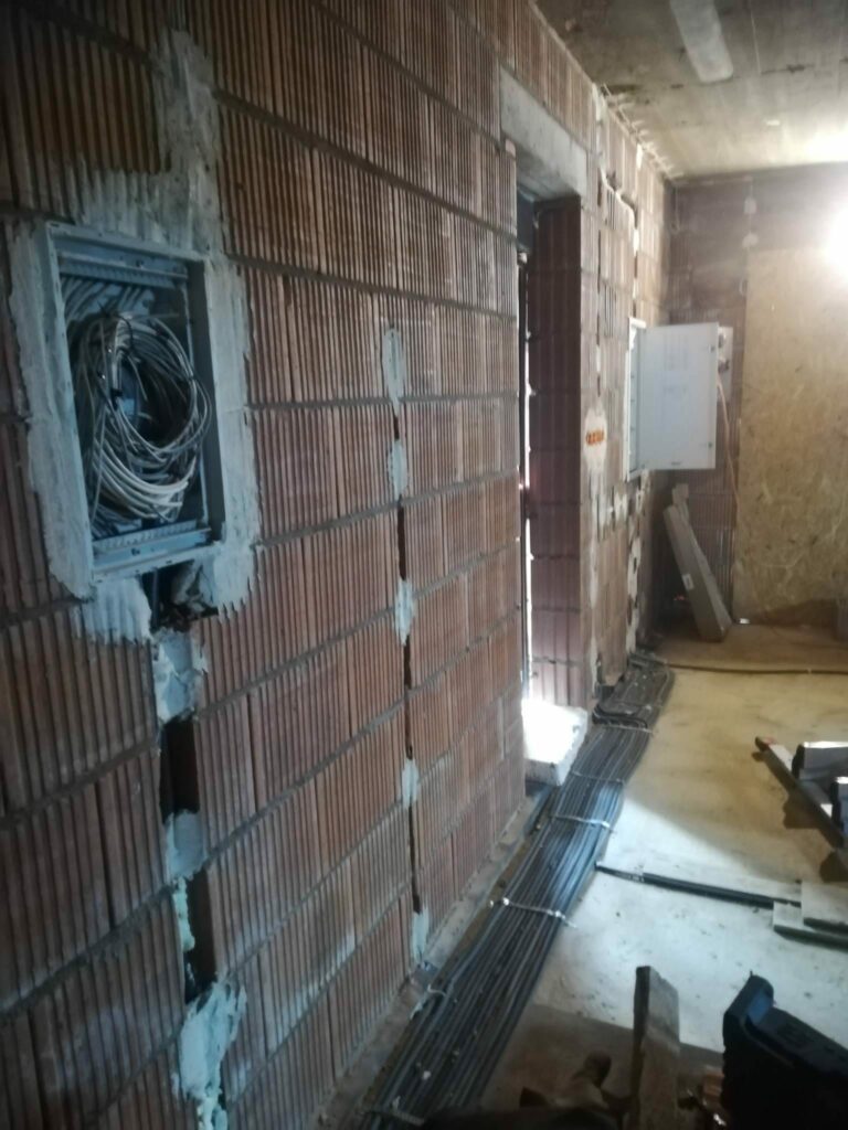 PD-INSTAL - Instalacja elektryczna