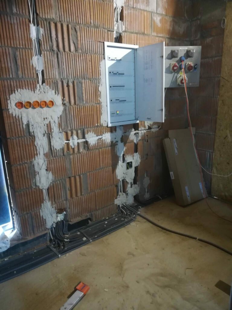 PD-INSTAL - Instalacja elektryczna