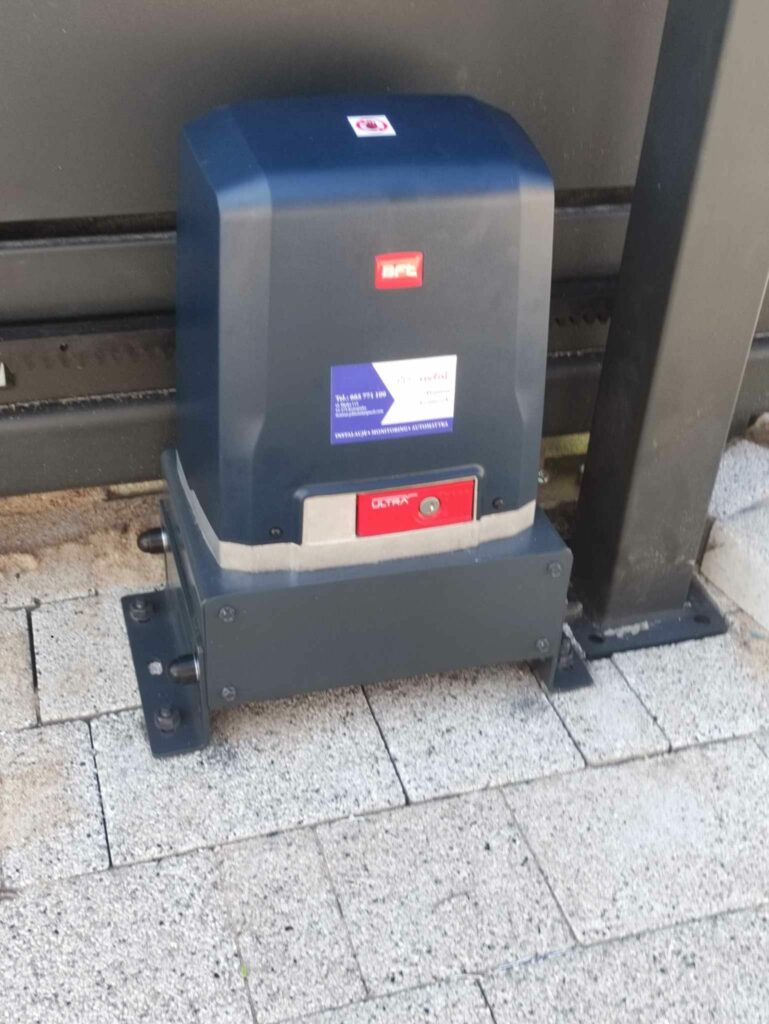 PD-INSTAL - Napęd elektryczny bramy wjazdowej